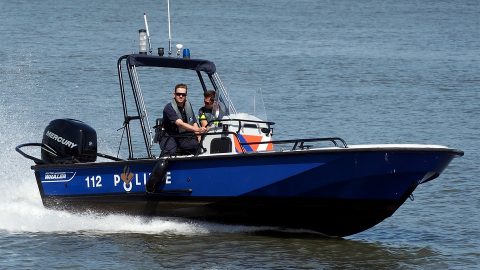 Police speed boat