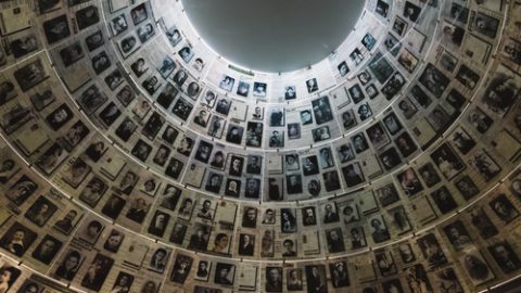 Holocaust photos