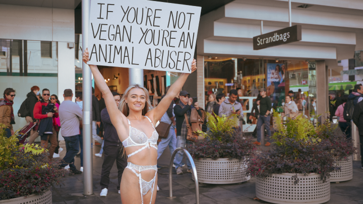 Controversial vegan activist Tash Peterson banned from every pub in Western  Australia