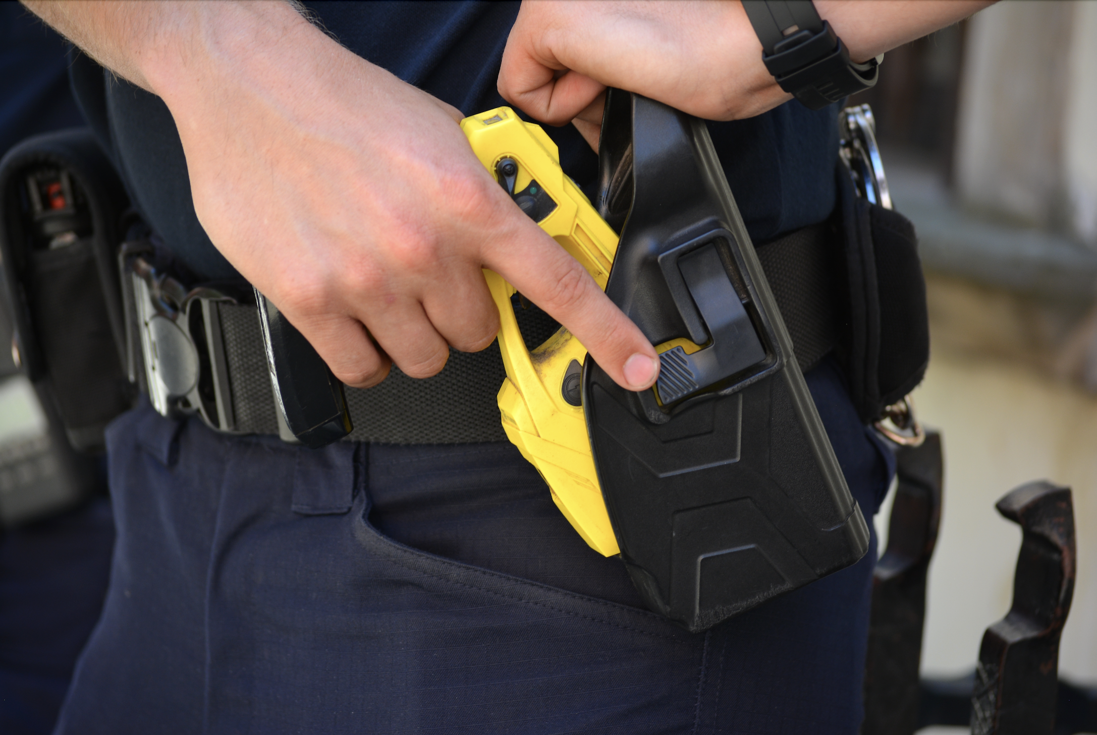 Can the use of a stun gun cause unconsciousness for the person on