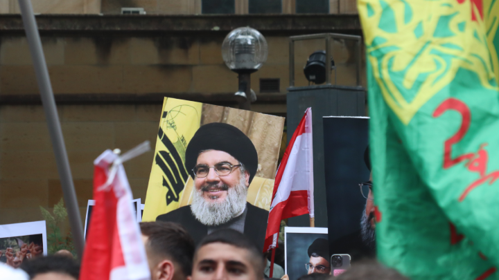 Displaying flags