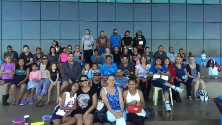 A group shot of the Wunna Nyiyaparli nation, which is made up of about 200 people